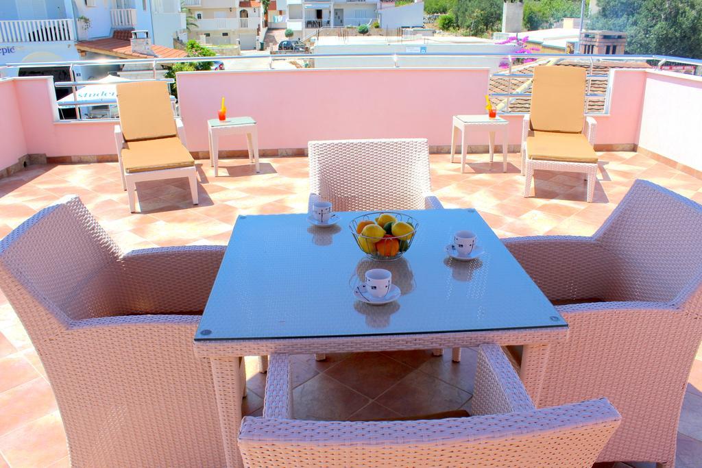 Apartments Stepic Trogir Oda fotoğraf