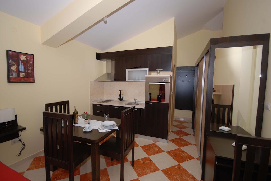 Apartments Stepic Trogir Oda fotoğraf